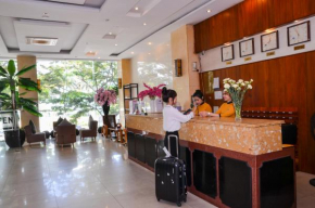 Гостиница Queen Da Nang Hotel  Đà Nẵng